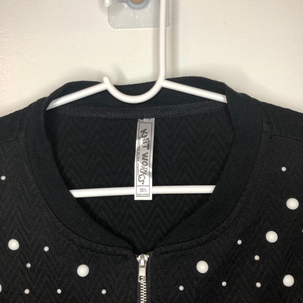 Cardigan - Picture 5 of 5